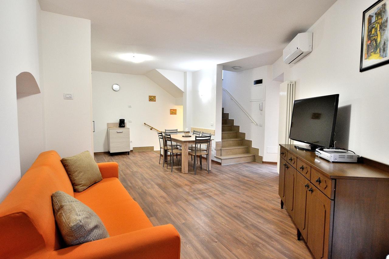 Apartment Del Pescatore Torri del Benaco Kültér fotó