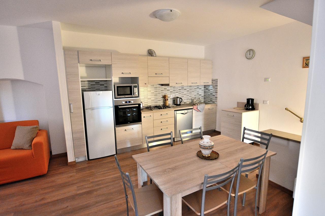 Apartment Del Pescatore Torri del Benaco Kültér fotó
